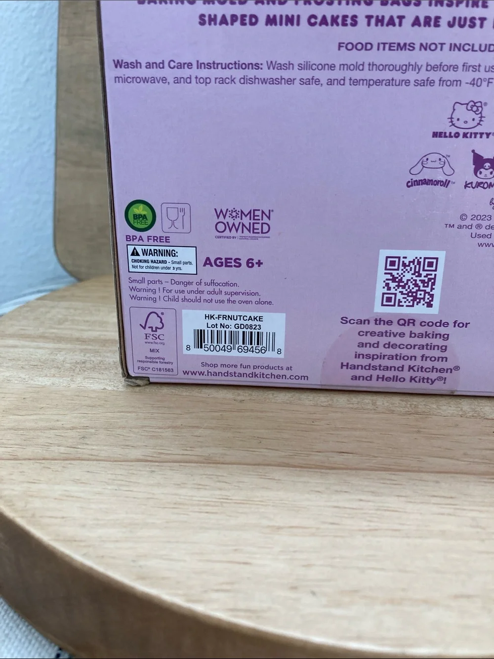 SALE! NWT Hello Kitty Pink Donut Shoppe Mini Cake Making Set